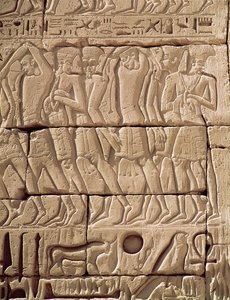 Philistäische Gefangene werden weggeführt, aus dem Tempel von Ramses III, Neues Reich